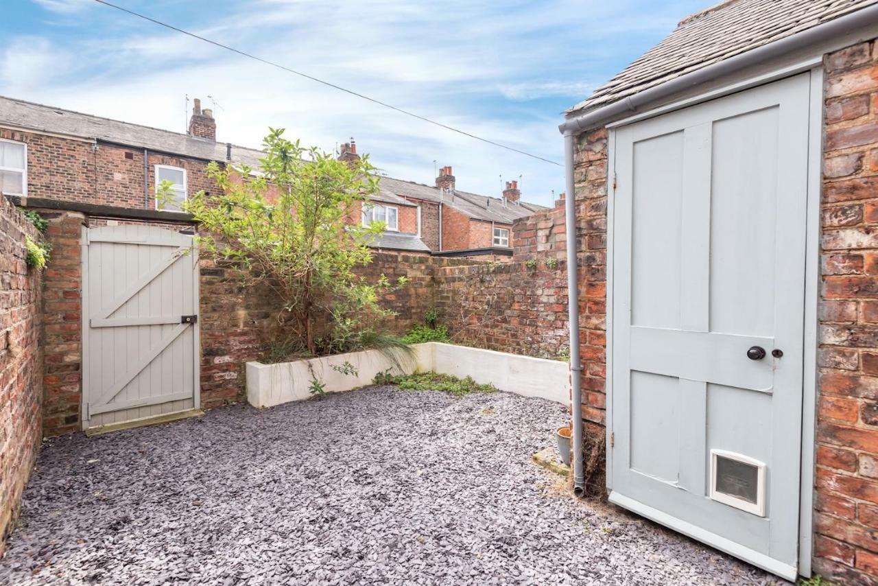 Charming Base For 5 Near Bishy Rd Pass The Keys Apartment York Exterior photo