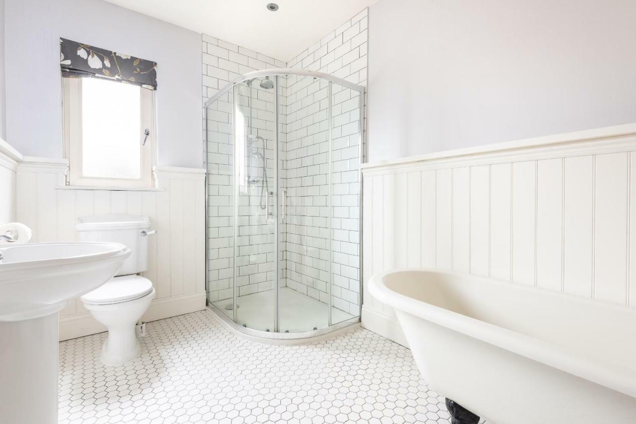 Charming Base For 5 Near Bishy Rd Pass The Keys Apartment York Exterior photo
